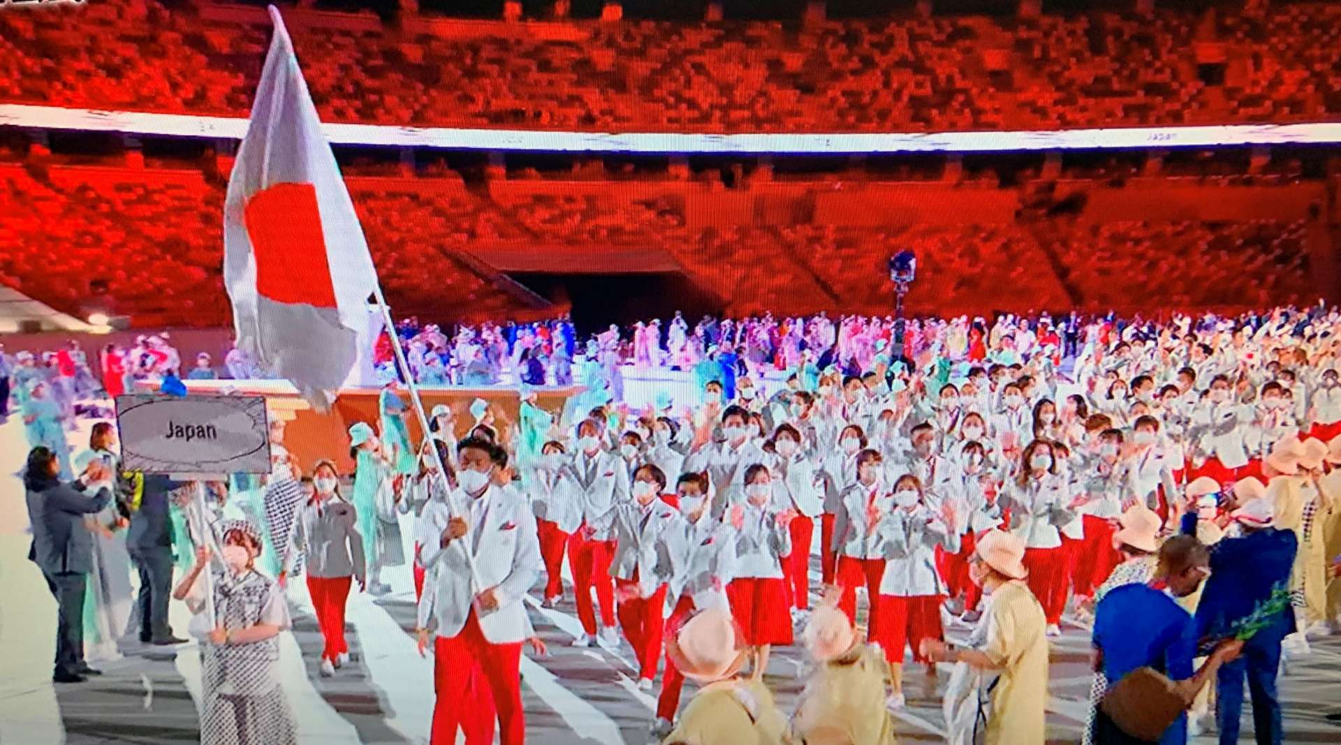 東京オリンピック開会式　今　見ています