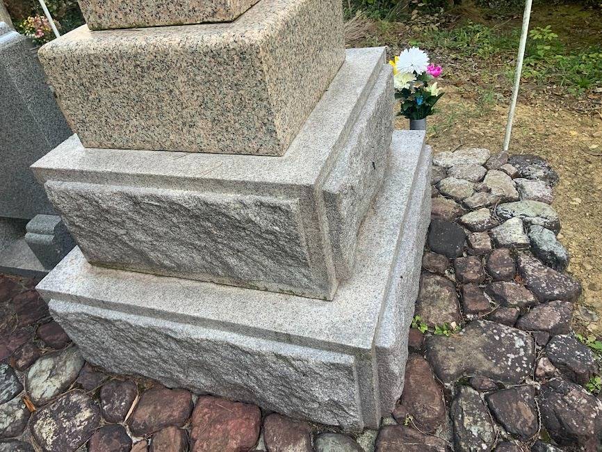 過去に施行したお墓に会いに行くのはドキドキです　岐阜のお墓掃除屋「磨き専隊」です