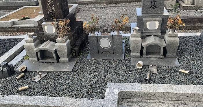 墓地に花束が散乱　一体誰が？　　岐阜のお墓掃除屋「磨き専隊」です