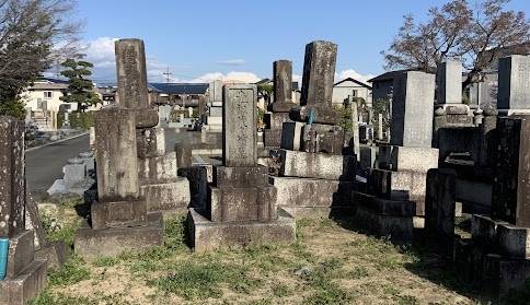 お墓を建てる場所の地盤は超重要です　岐阜のお墓掃除屋「磨き専隊」です