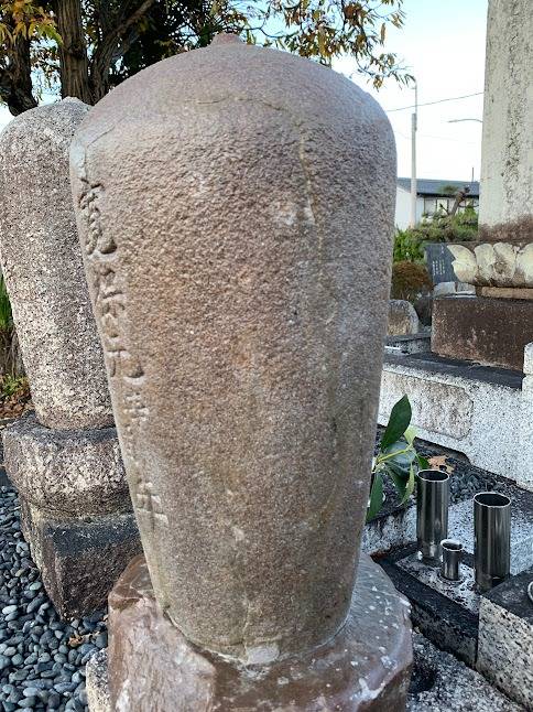 砂岩のお墓は　打音検査してみよう　岐阜のお墓掃除屋「磨き専隊」です