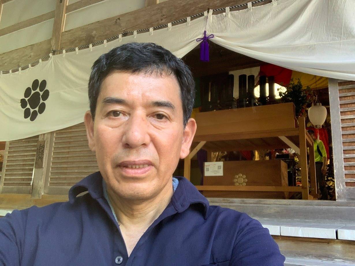 生きてる人の戒名は　赤字で表します　岐阜のお墓掃除屋「磨き専隊」です