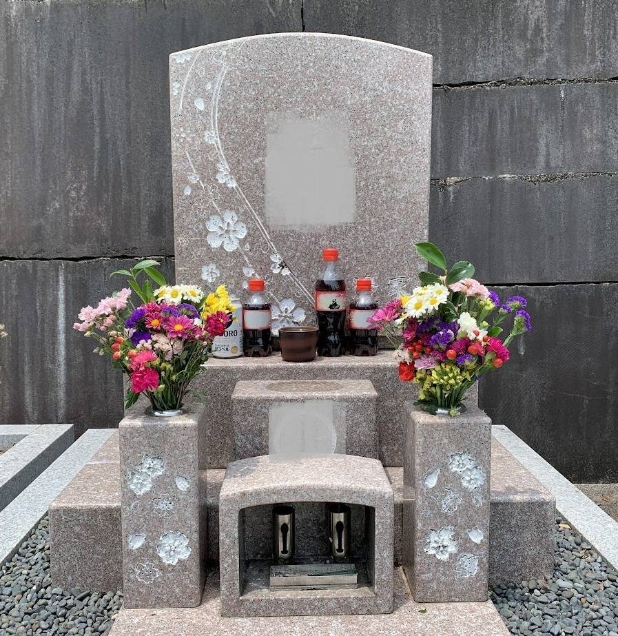 ビールがお墓の石材に与える腐食リスク